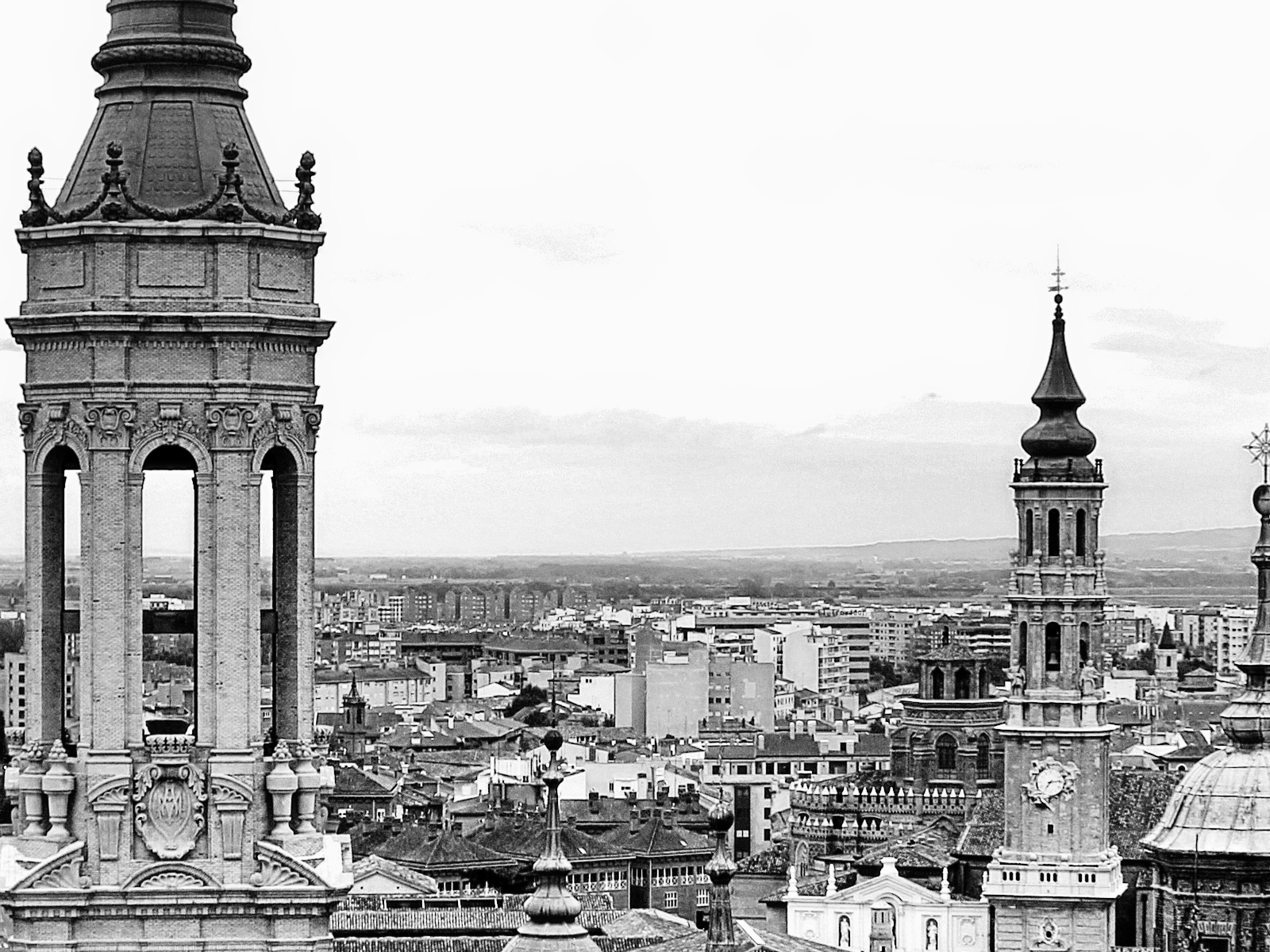 torre-del-pilar-dynamicRange.jpg