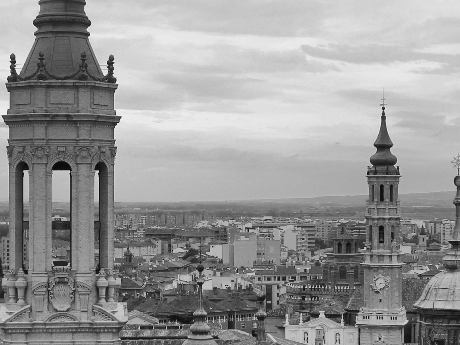 torre-del-pilar.jpg