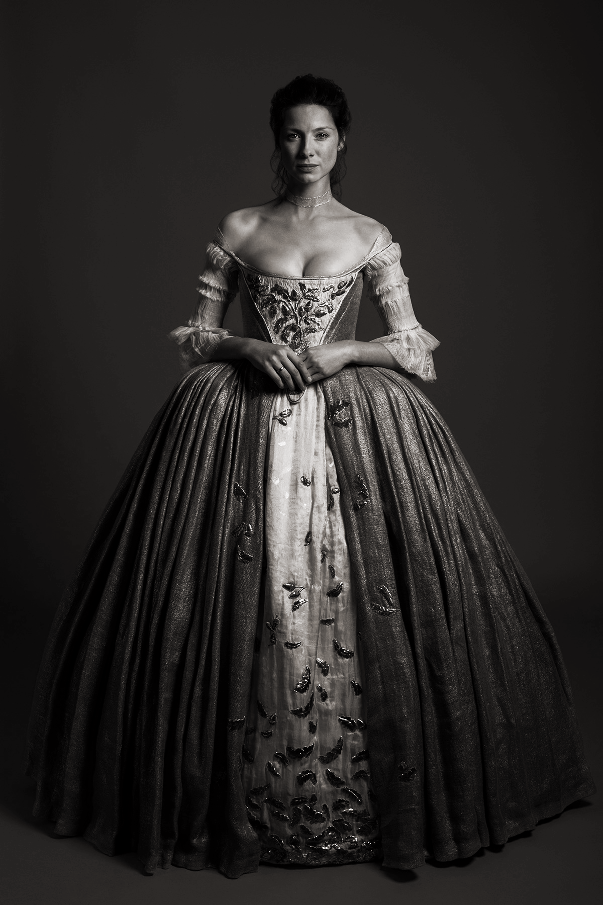Claire-Randall-Caitriona-Balfe-2.png