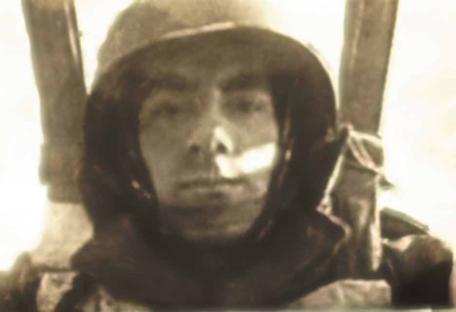 2834_WWIIe-dn2.jpg