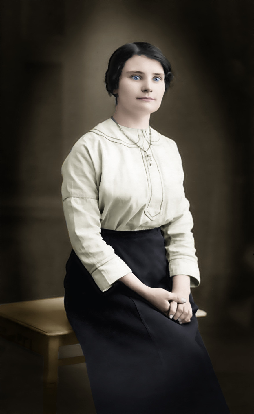 alicecolour.jpg