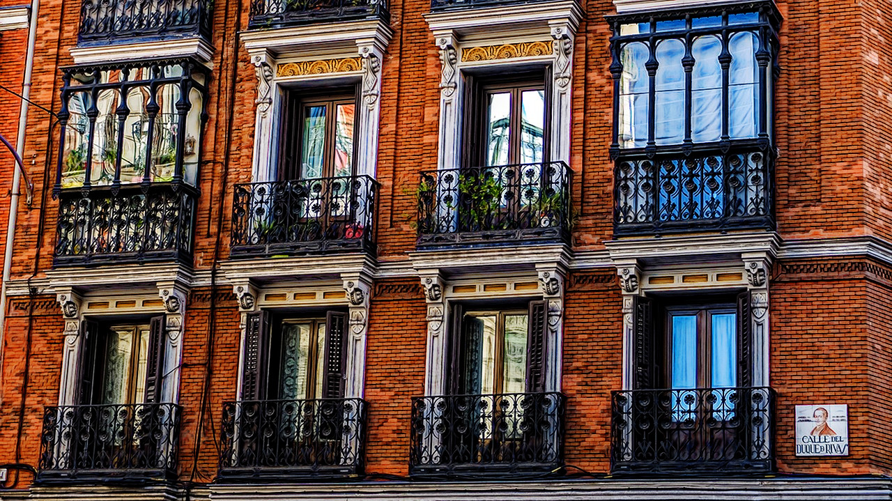 Spain-Building_1811467_1280_Exaggeration.jpg