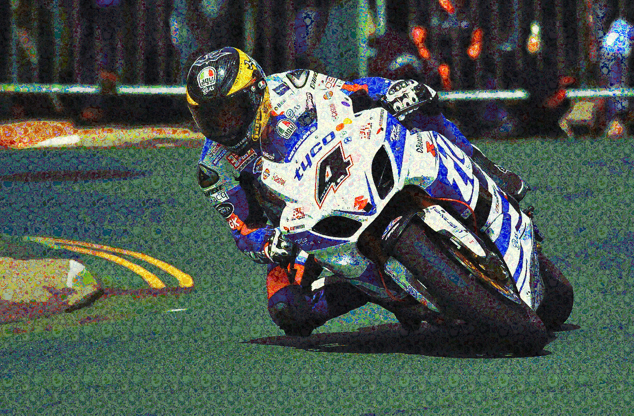 motorbike-438464_DN_MultiColouredParticles.jpg