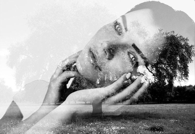 girl-2771001_Double Exposure Effect_Issa.jpg