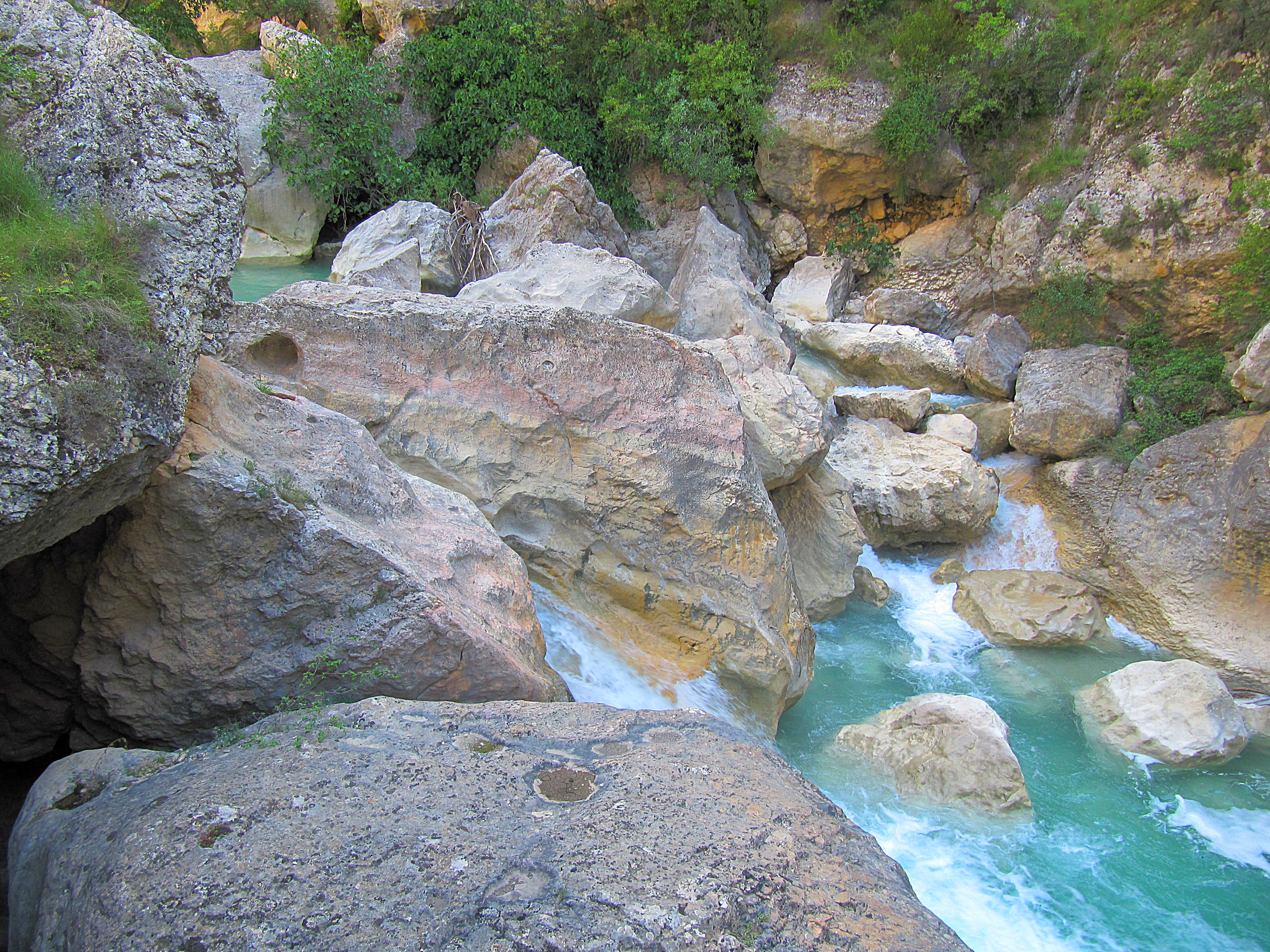 rocks_and_River.JPG