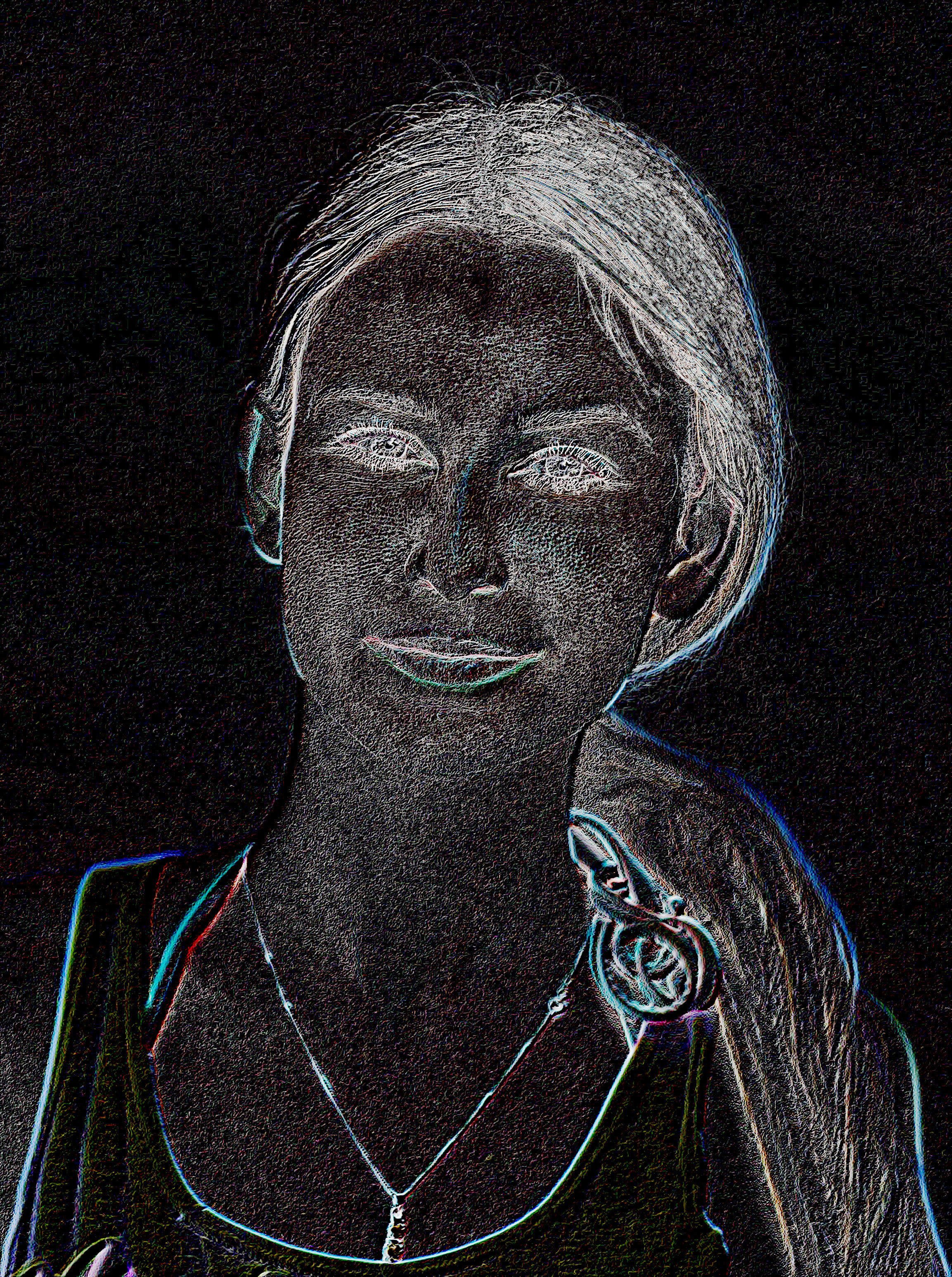 girl-2406963_DN_ColorPencilDrawBlackPaper.jpg