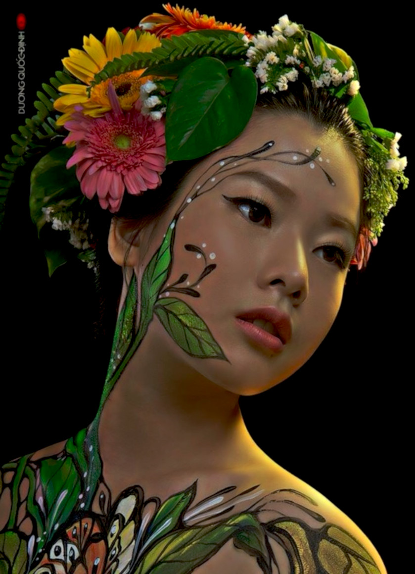 9-556a2_DN_GlamourDark_Issa.jpg