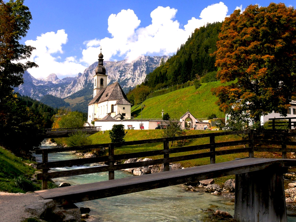 nature-2809675_DN_SimpleEnhance_Colours_Issa.jpg