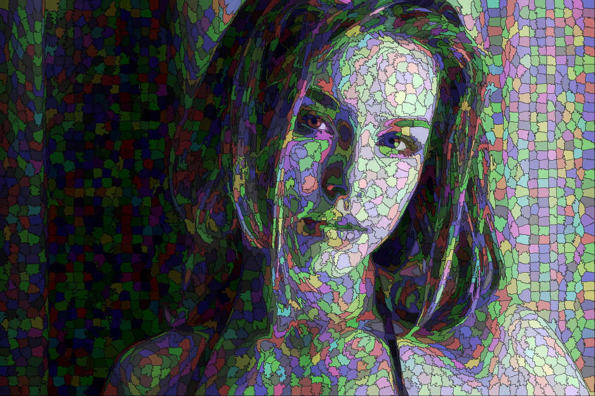 portrait-3204843_DN_VividMosaic_Issa.JPG