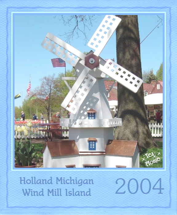 GC - Polaroid Color Blue.png