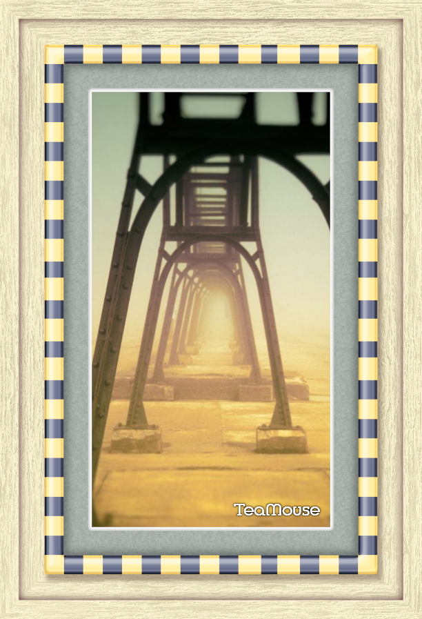 GC - 7 x 4 Checker Gold-Dk Gray Silver Pine.png